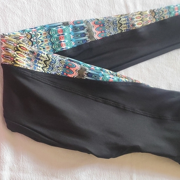 Next Aztek Colorful Pop Panel Black Yoga Sz. S Leggings - Picture 12 of 12